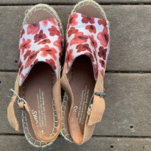 TOMS SANDALs